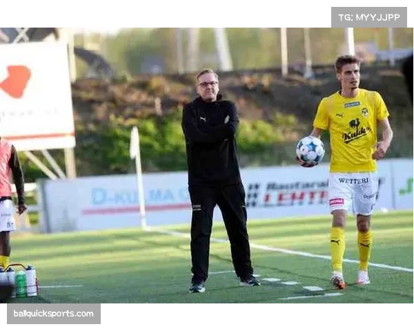 芬超激战斯特约平首开纪录帕尔兹泽克救主埃尔维斯一球战平古比斯